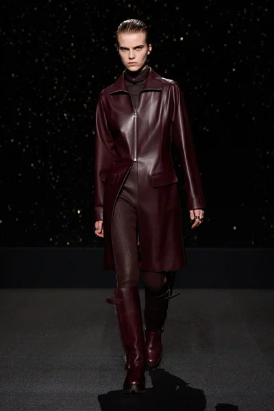 Look 2